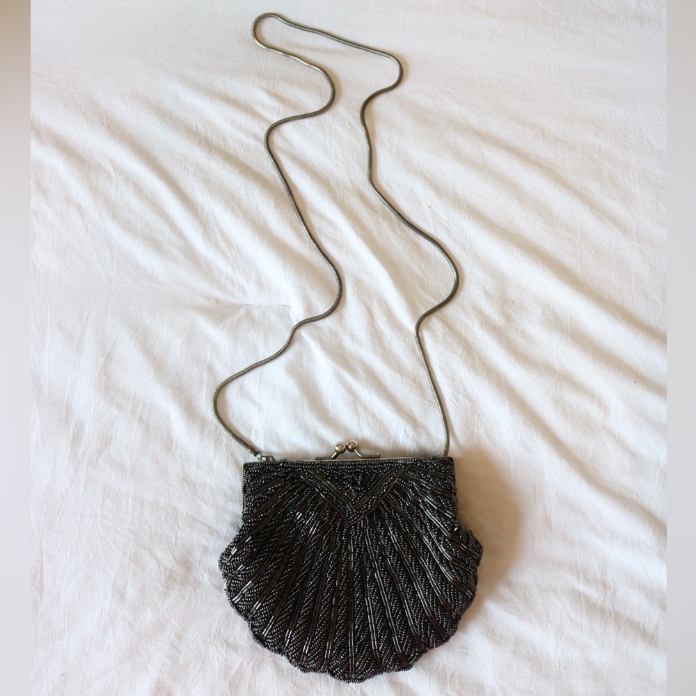 Vintage | Shell Shape Elegant Black/Gray Beaded Evening Bag